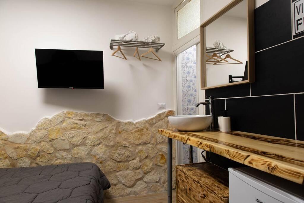 Tribunali-duomo House In Historic Center Appartement Naples